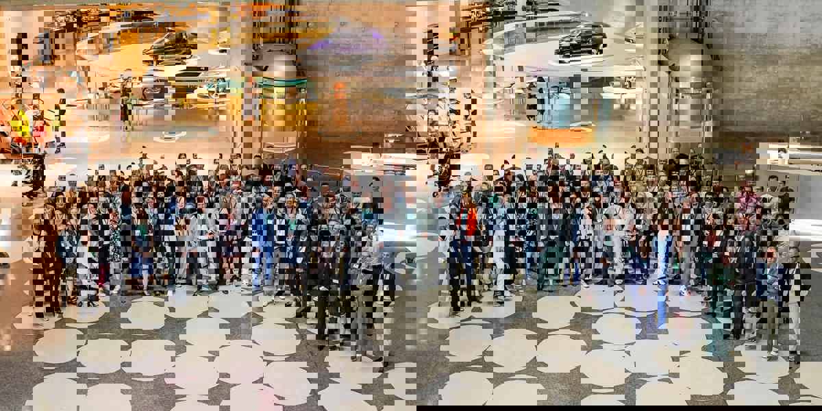 53262308095 F159e241f8 O (1)