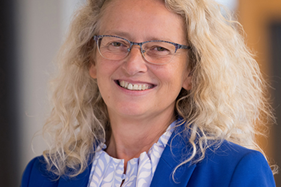 Daniela Decurtins 2021 Square